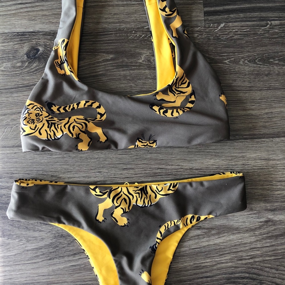 Hurley reversible bikini